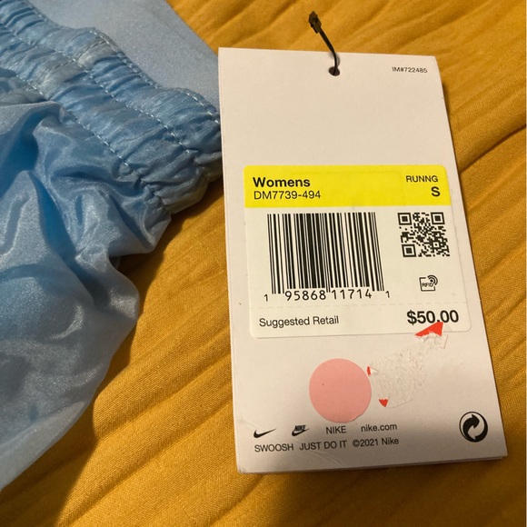 Nike run shorts - Picture 2 of 2